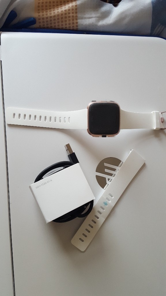 fitbit white rose gold